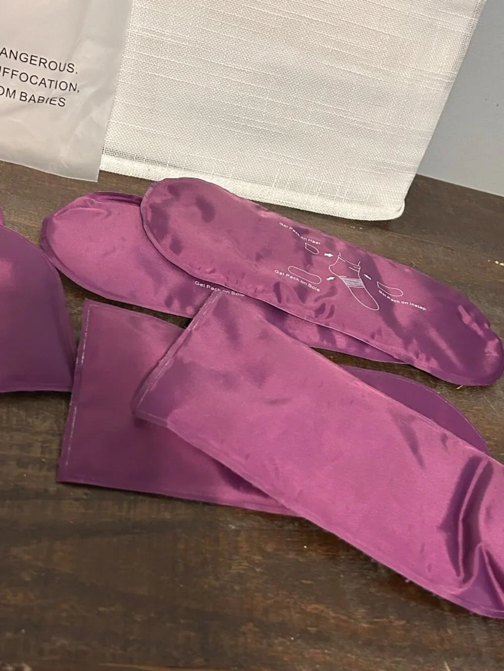 SuzziPad Ice Pack Cold Socks Kit